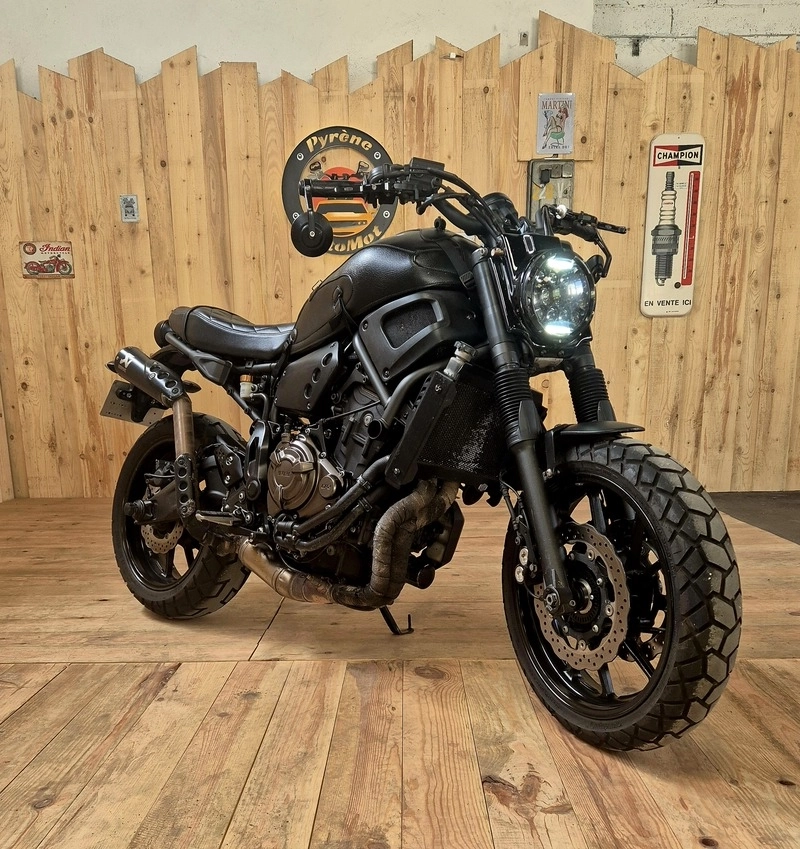 Location Yamaha XSR700